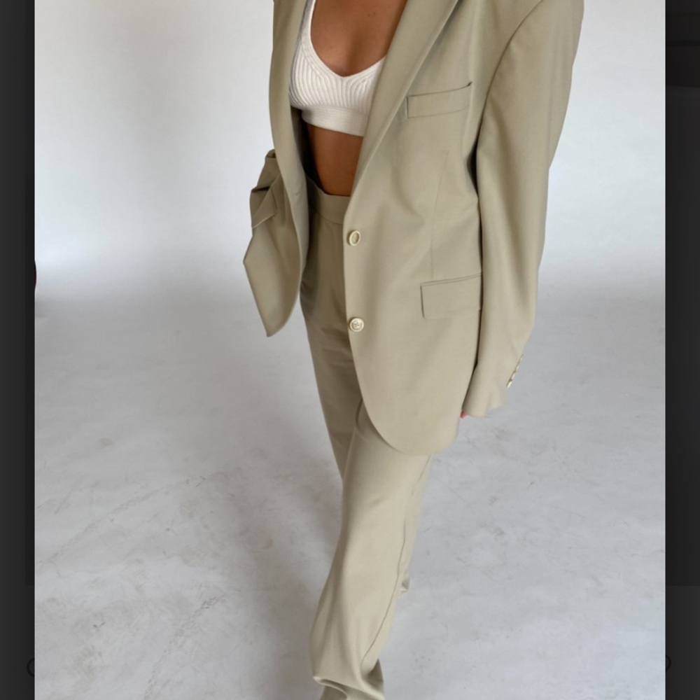 ***SOLD***Djerf Greige Blazer